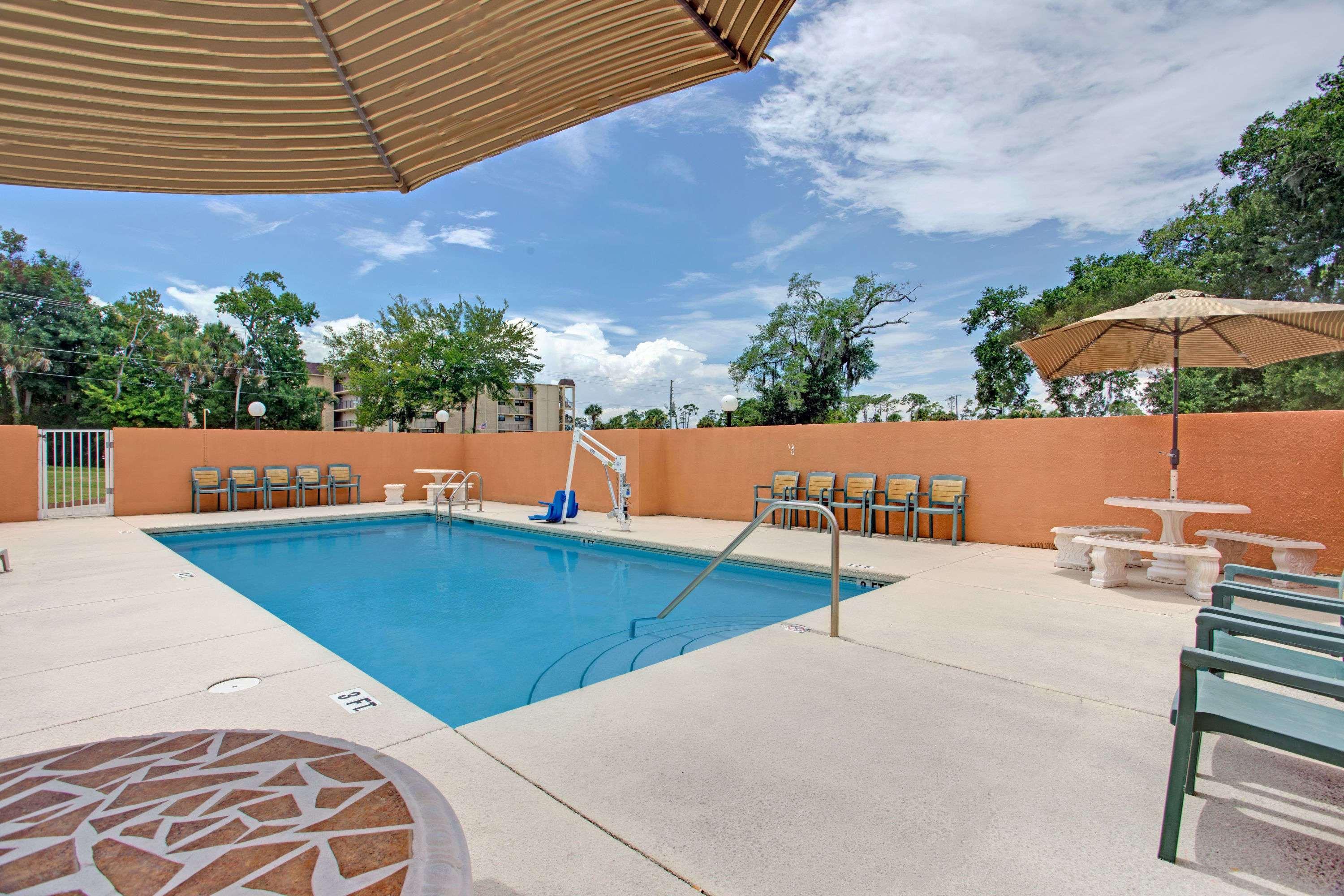 Super 8 By Wyndham Daytona Beach Ngoại thất bức ảnh
